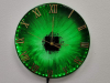 Часы интерьерные из эпоксидной смолы  "Киви" d 35см, с подсветкой, ручная работа